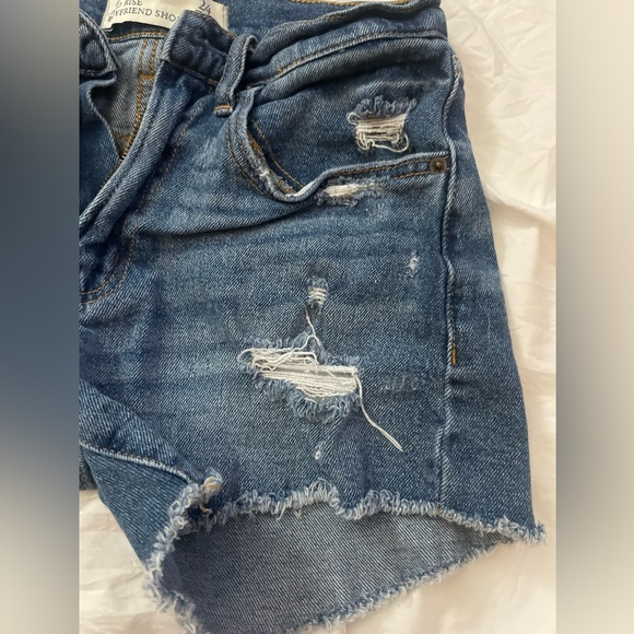 Two pair of jeans shorts - Picture 12 of 13